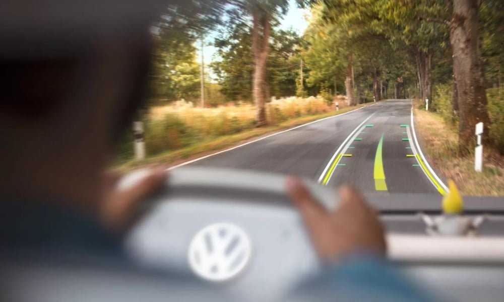 Das AR-Head-up-Display im Konzeptauto Volkswagen ID. BUZZ.